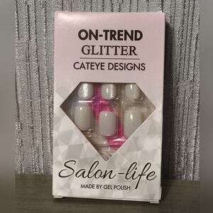 White Glitter Cat Eye Press On Nail Set